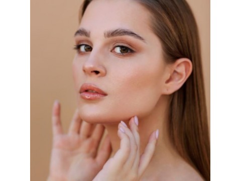 Veido atjauninimas e-light aparatu, "OLD TOWN SPA" masažo ir grožio klinikoje Vilniuje